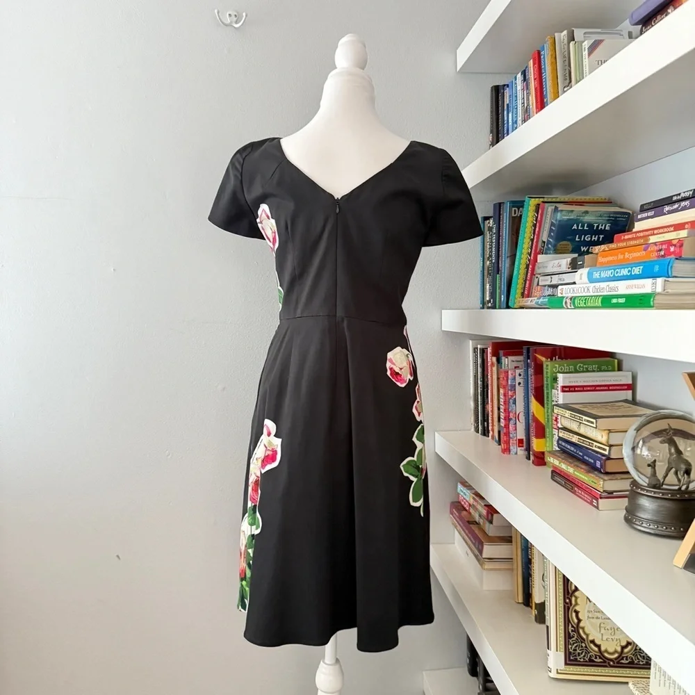 Carolina Herrera Black Midi Dress with Floral Design - Picture 7 of 16